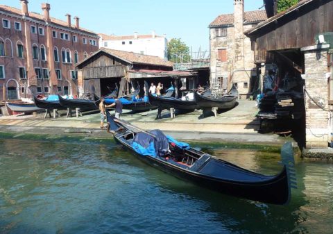 BL P1330774 Gondola v doku
