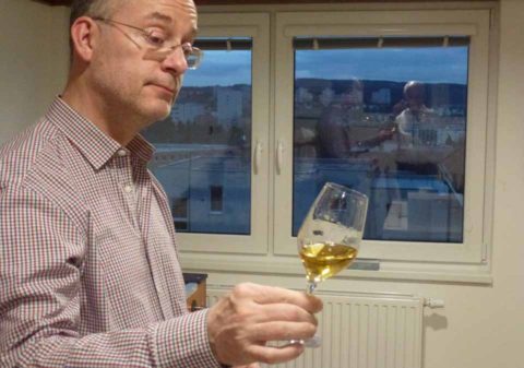 BL P1400163 Jurgen tasting